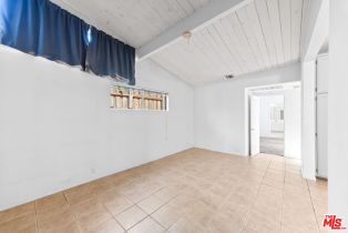 Single Family Residence, 22027 Viscanio rd, Woodland Hills, CA 91364 - 22