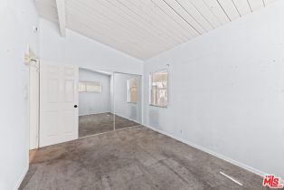 Single Family Residence, 22027 Viscanio rd, Woodland Hills, CA 91364 - 31