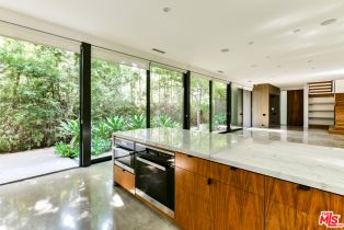 , 848 Milwood ave, Venice, CA 90291 - 3