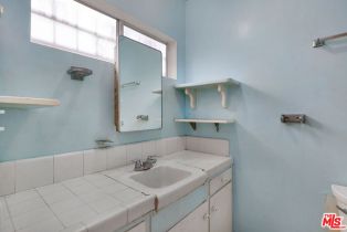 Single Family Residence, 717 Marco pl, Venice, CA 90291 - 15