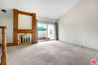 , 6232 Nita ave, Woodland Hills, CA 91367 - 4