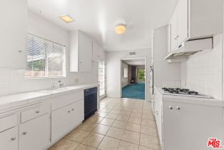 Single Family Residence, 22100 Dumetz rd, Woodland Hills, CA 91364 - 20