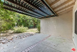 Single Family Residence, 22100 Dumetz rd, Woodland Hills, CA 91364 - 10