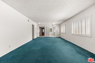 Single Family Residence, 22100 Dumetz rd, Woodland Hills, CA 91364 - 17