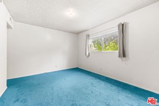 Single Family Residence, 22100 Dumetz rd, Woodland Hills, CA 91364 - 23