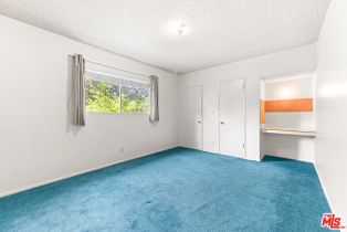 Single Family Residence, 22100 Dumetz rd, Woodland Hills, CA 91364 - 22