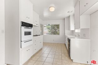 Single Family Residence, 22100 Dumetz rd, Woodland Hills, CA 91364 - 18