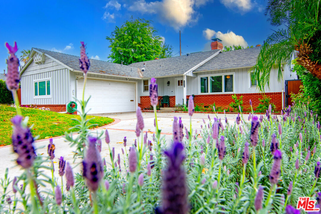 Single Family Residence, 12954 Otsego st, Sherman Oaks, CA 91423 - 1