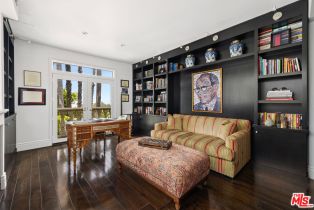 , 4001 Clarinda dr, Tarzana, CA 91356 - 9