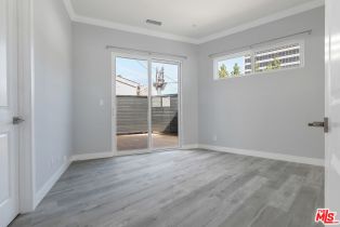 , 21037 Costanso St, Woodland Hills, CA 91364 - 21