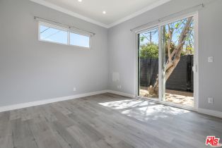 , 21037 Costanso St, Woodland Hills, CA 91364 - 27