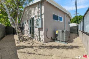 , 21037 Costanso St, Woodland Hills, CA 91364 - 34