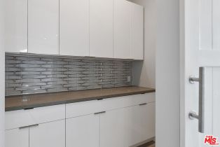 , 21037 Costanso St, Woodland Hills, CA 91364 - 17