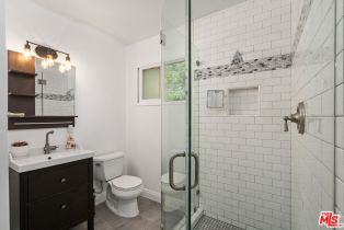 Single Family Residence, 21412 Providencia st, Woodland Hills, CA 91364 - 12