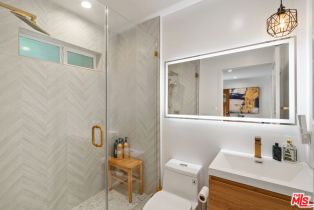 Single Family Residence, 21412 Providencia st, Woodland Hills, CA 91364 - 17