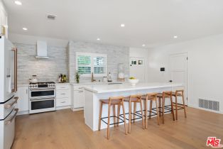 Single Family Residence, 21412 Providencia st, Woodland Hills, CA 91364 - 3