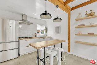 Single Family Residence, 718 Vernon ave, Venice, CA 90291 - 4