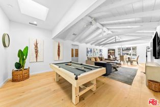 , 530 Bentley ave, Westwood, CA 90049 - 7