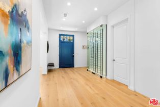 , 530 Bentley ave, Westwood, CA 90049 - 3