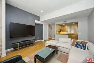 Townhouse, 2125 Bentley ave, Westwood, CA 90025 - 3