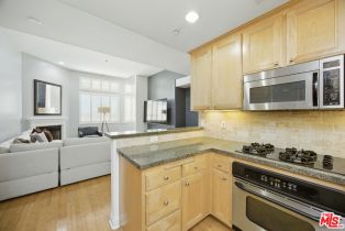 Townhouse, 2125 Bentley ave, Westwood, CA 90025 - 6
