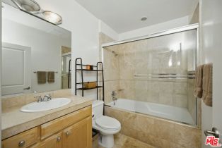 Townhouse, 2125 Bentley ave, Westwood, CA 90025 - 9