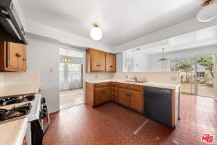Single Family Residence, 1418 Oak st, Santa Monica, CA 90405 - 5