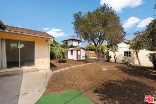 Single Family Residence, 1418 Oak st, Santa Monica, CA 90405 - 14