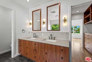 Single Family Residence, 1713 Pier ave, Santa Monica, CA 90405 - 39