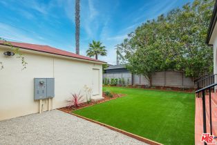 Single Family Residence, 1713 Pier ave, Santa Monica, CA 90405 - 47