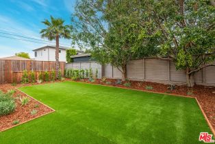 Single Family Residence, 1713 Pier ave, Santa Monica, CA 90405 - 48