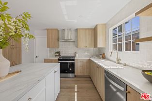 Single Family Residence, 24201 Friar st, Woodland Hills, CA 91367 - 10