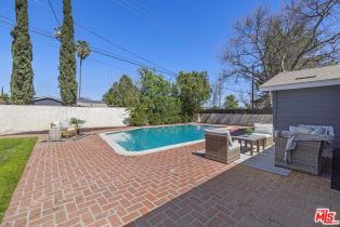 Single Family Residence, 24201 Friar st, Woodland Hills, CA 91367 - 21