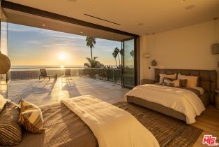 Single Family Residence, 938 Palisades Beach rd, Santa Monica, CA 90403 - 7