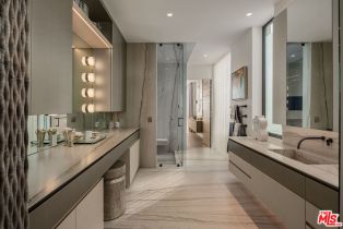 Single Family Residence, 940 Palisades Beach rd, Santa Monica, CA 90403 - 6