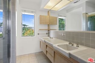 Single Family Residence, 13170 Mulholland dr, Beverly Hills, CA 90210 - 45