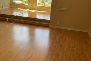 Condominium, 10432 Eastborne ave, Westwood, CA 90024 - 16