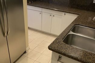 Condominium, 10432 Eastborne ave, Westwood, CA 90024 - 13