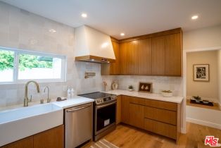 Single Family Residence, 5271 Woodlake ave, Woodland Hills, CA 91367 - 7