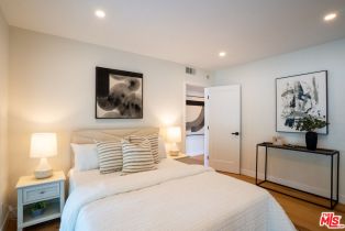 Single Family Residence, 5271 Woodlake ave, Woodland Hills, CA 91367 - 11