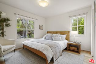 Single Family Residence, 14146 Hartsook st, Sherman Oaks, CA 91423 - 20