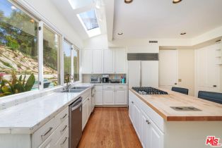Single Family Residence, 1408 Calle Del Jonella, Pacific Palisades, CA 90272 - 11