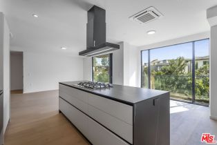 , 1618 Hilts ave, Westwood, CA 90024 - 24