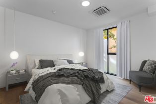 , 1618 Hilts ave, Westwood, CA 90024 - 9