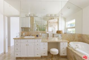 Single Family Residence, 16303 Mandalay dr, Encino, CA 91436 - 17