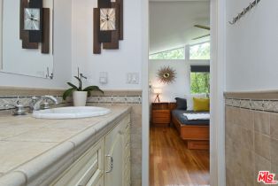 Single Family Residence, 16439 Kingsbury st, Granada Hills, CA 91344 - 43