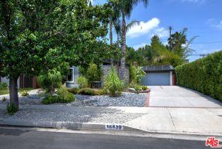 Single Family Residence, 16439 Kingsbury st, Granada Hills, CA 91344 - 2
