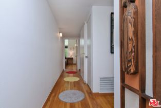 Single Family Residence, 16439 Kingsbury st, Granada Hills, CA 91344 - 36