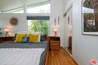 Single Family Residence, 16439 Kingsbury st, Granada Hills, CA 91344 - 40