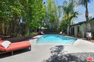 Single Family Residence, 16439 Kingsbury st, Granada Hills, CA 91344 - 56